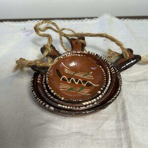 Mexican pottery - Tonala Tlaquepaque hanging nesting dishes